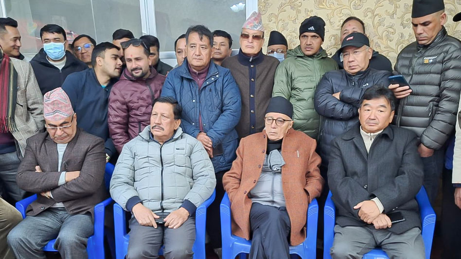विशेष महाधिवेशन केन्द्रीय समितले आवहान गर्नुपर्छ : डा. शेखर कोइराला